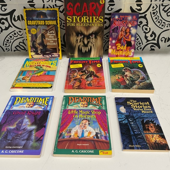 Lot of 11 Vintage Halloween Scary Stories Story Books Paperback Creepy Tales - Picture 2 of 8